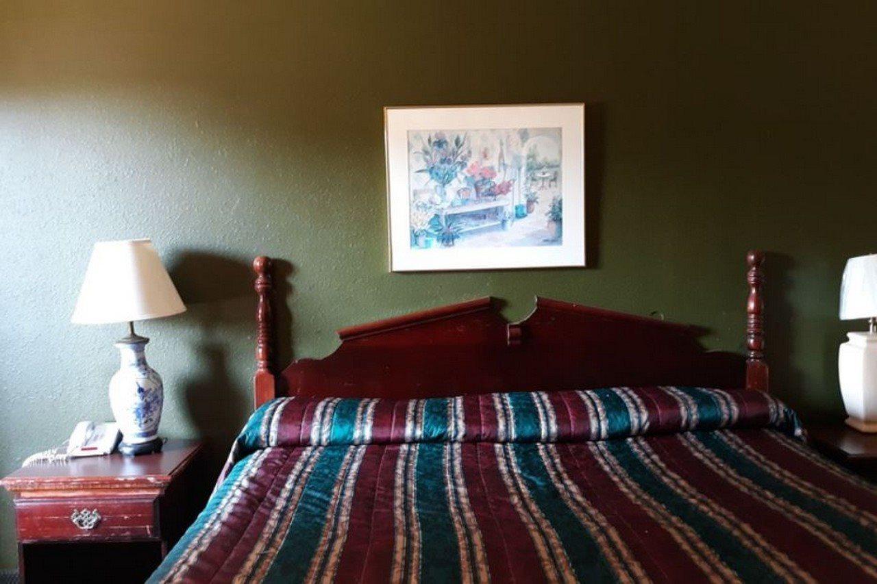 Americas Best Value Inn Stockbridge Exteriér fotografie