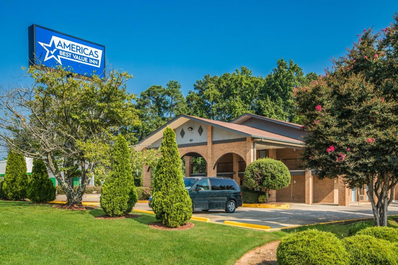 Americas Best Value Inn Stockbridge Exteriér fotografie