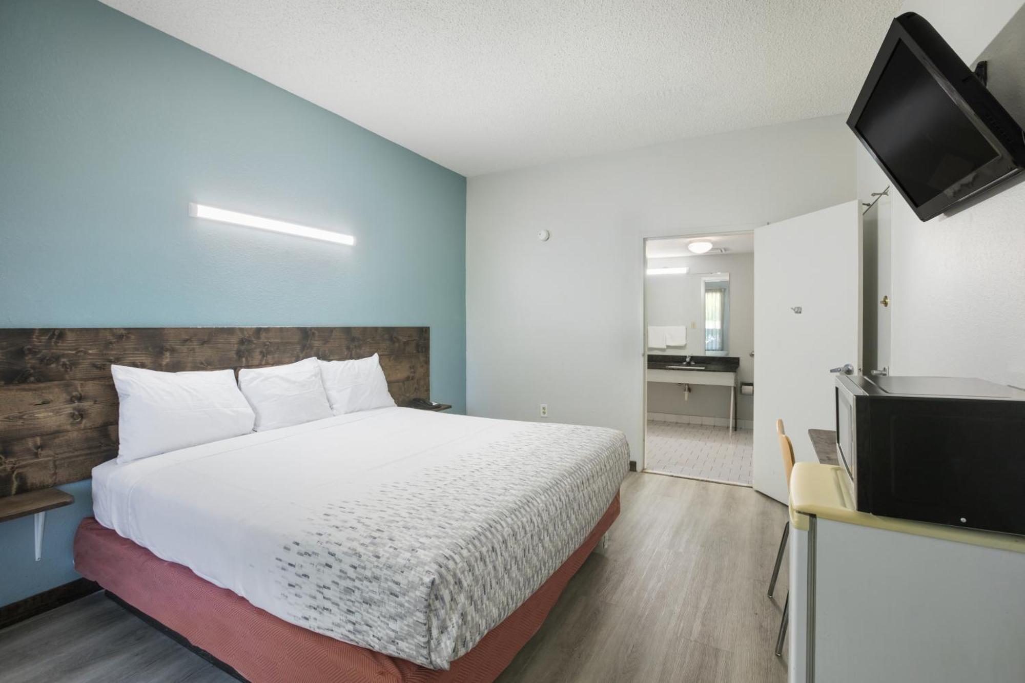 Americas Best Value Inn Stockbridge Pokoj fotografie