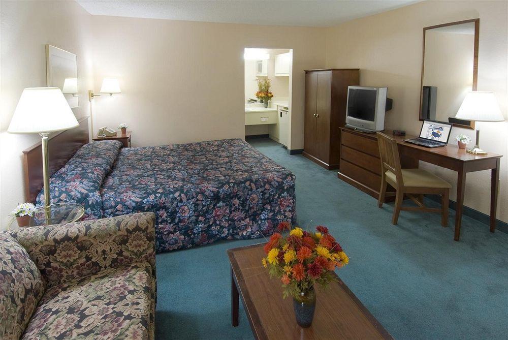 Americas Best Value Inn Stockbridge Pokoj fotografie