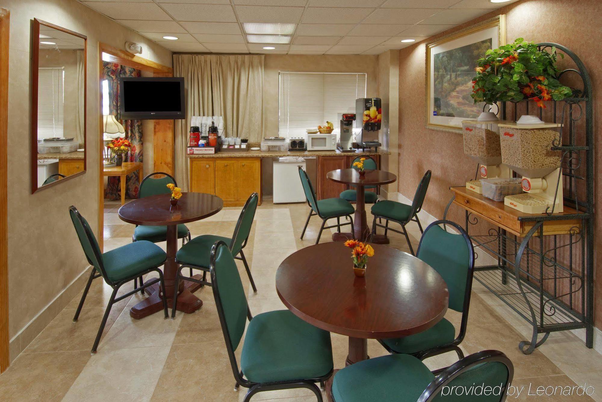 Americas Best Value Inn Stockbridge Restaurace fotografie